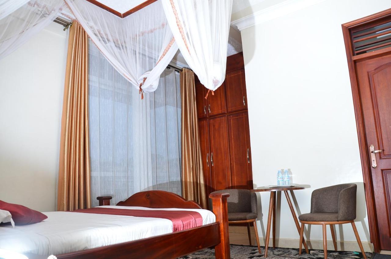 Ss Hotel Kampala Exteriér fotografie